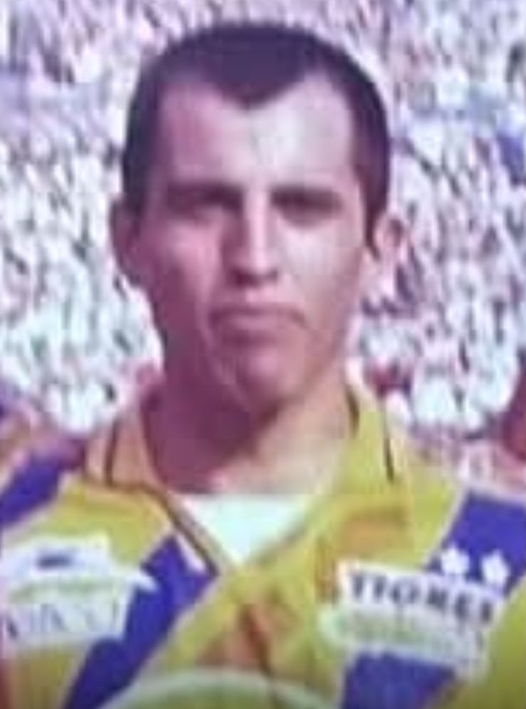 Retrato de archivo de Oscar Vallejo Duarte como futbolista